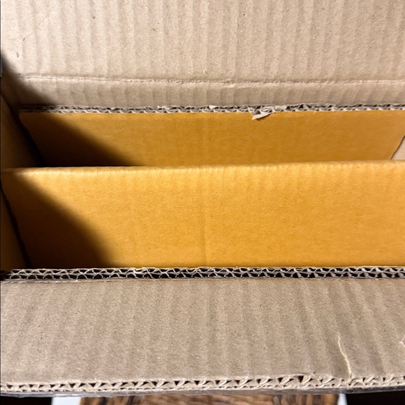 Pottery Barn Sculpted Medium Reindeer BNIB - Picture 5 of 5